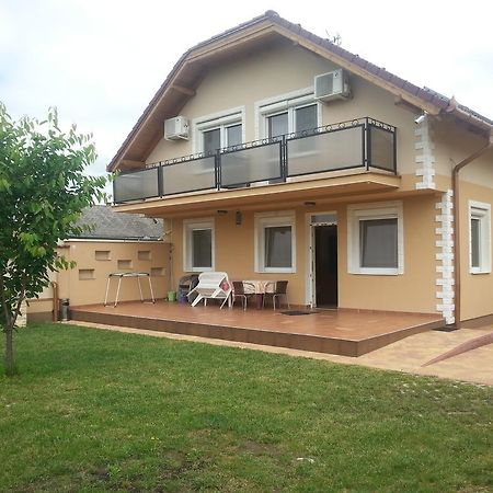 Marinica Apartman Hajdúszoboszló Exterior foto